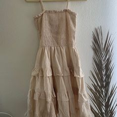 Carly Jean Los Angeles “Kiera” Dress, Size Small, Never Worn. Tried It On And It Didn’t Fit Right On Me, But I Missed The Return Window. New Condition! Beige Cotton Mini Sundress, Beige Flowy Cotton Dress, Cotton Sundress With Ruffles For Casual Occasions, Cotton Sundress With Ruffles For Casual Wear, Beige Tiered Midi Dress For Brunch, Cotton Ruffle Hem Dress For Brunch, Beige Cotton Midi Dress For Casual Wear, Beige Ruffle Midi Dress For Summer, Cotton Midi Sundress With Ruffles