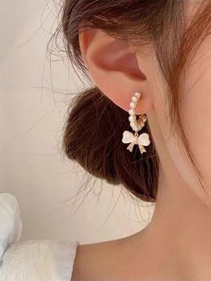 Multicolor  Collar  Zinc Alloy   Embellished   Teen Jewelry & Watches Girly Accessories Earrings, Korean Jwellery Aesthetic, Cute Korean Earrings, Pearl Earring Ideas, Aesthetic Pearl Jewelry, Korean Jewelry Aesthetic, Korean Earrings Aesthetic, Korean Accessories Jewelry, Korean Jwellery