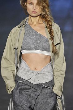 alexander wang 2010 Futuristic Activewear, Sports Fashion Design, Sportswear Collection, Sara Sampaio, Sport Design, Sport Style, Sporty Chic, Fashion Over 40