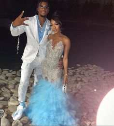 Light Blue Prom Black Couple, Blue Prom Dress Black Couple, Prom Looks 2023 Black, Blue Prom Ideas Black Couples, Blue And Orange Prom Couple, Blue And Orange Prom Dress, Hood Prom Dresses 2023, Light Blue Prom Dress Black Couple, Prom 2023 Black People