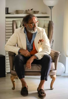 Gentleman Style Outfits, Old Man Fashion, Older Mens Fashion, The Sartorialist, Chaleco Casual, Mode Hippie