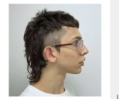 Wavy Mullet, Temple Fade, Mullet Haircuts, Short Punk Hair, Mullet Hair, Monochrome Makeup Look, Haircut Style, Wavy Hair Men