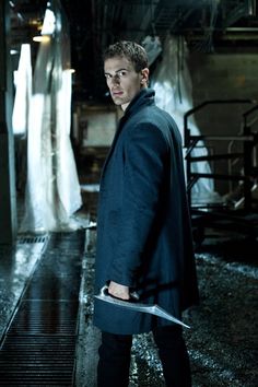 Theo James Underworld, Thoe James, Underworld Awakening, Real Vampires, Tobias Eaton, Divergent Trilogy, Michael Ealy, Divergent Series