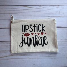 LIPSTICK JUNKIE Canvas Bags The Glitter Glam is proud to bring you your next Makeup Lipstick Bag! Perfect for storing your makeup, toiletries or travel items. Great as a birthday, bachelorette or just because gift! Item Details: Natural Canvas Zipper Pouch Cricut Iron-On - Black, Gold and Red 6 in. x 8 in. I iron on the vinyl myself so the placement on the bags may vary slightly. Snarky Sayings, Bridesmaid Cosmetic Bag, Girl Crafts, Canvas Makeup Bag, Kraft Bag, Lipstick Bag, Canvas Bags, Just Because Gifts, Crafts For Girls