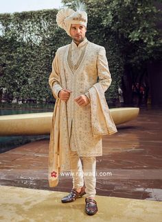 Sherwani For Short Height Men, Boys Sherwani Indian Weddings, Sherwani For Dark Skin Groom, Beige Sherwani Groom, Indian Groom Wear Wedding Sherwani, Sherwani For Men Wedding Indian Groom, Golden Sherwani, Groom Indian Wedding Outfits