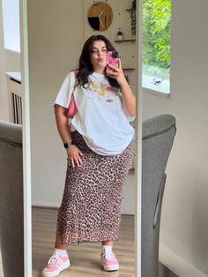 leopard print midi skirt, leopard print skirt, leopard print maxi skirt, mesh skirt, patterned skirt outfit, leopard print outfit, midsize outfit, midsize fashion inspo, midsize ootd, oversized fruit tshirt, oversized tshirt, oversized outfit, summer outfit, casual outfit, casual everyday outfit Floral Skirt Outfits Midsize, Midsized Skirt, Midi Skirt And Tshirt Outfit, Mesh Midi Skirt, Maxi Leopard Skirt Outfit, Midi Skirt And Tshirt, Summer Midsize Outfits, Printed Midi Skirt Outfit, Leopard Print Skirt Outfit