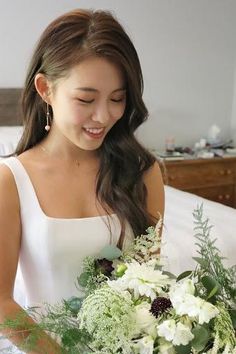 Bride Hairstyles Asian, Bridesmaid Hair Asian, Asian Bridesmaid Hair, Asian Hair Wedding, Bridal Hair Asian, Asian Bride Hair