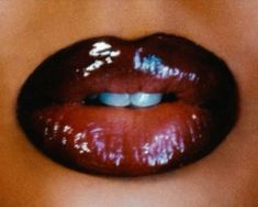 Glossy Lips Makeup, Lip Combos, 90s Makeup, Widget Ideas, Lip Makeup Tutorial, Makeup Help, Dope Makeup