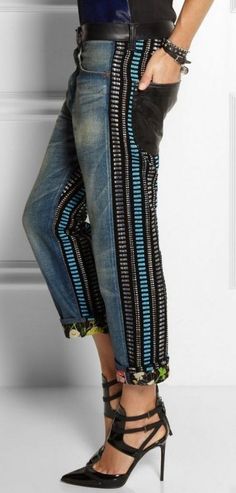 Sewing Fashion, Boho Jeans, Denim Ideas, Mode Boho, Embellished Jeans, Jeans Diy, Fashion Diy, Mode Inspiration, Upcycle Clothes