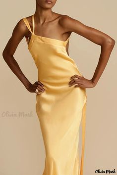 Olivia Mark - Glamorous Backless Mermaid Gown for the Perfect Evening Out Casual Satin Dress, Backless Cocktail Dress, Cocktail Bridesmaid Dresses, Vestidos Retro, Elegant Wedding Guest Dress, Wrap Dress Short, Backless Evening Dress, Yellow Maxi Dress, Fishtail Dress