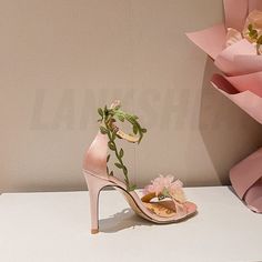 Flower High Heels, High Heels Pink, Floral High Heels, Hak Tinggi, Fashion Elements, Party Models, Chiffon Flower, Autumn Wardrobe, Leather Product