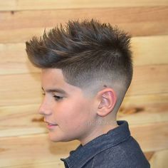 Faux Hawk Boy, Boys Mohawk, Mohawk Haircut, Cool Boys Haircuts, Teenage Hairstyles, Choppy Haircuts, Teenage Guys