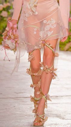 𝑒𝑙𝑖𝑛𝑎 ໒꒱ ‧₊˚ in 2024 | Fairy outfit, Fairy fashion, Princess halloween costume Nature Fairy Dress, Whimsical Garden Outfit, Plant Fairy Costume, Flora Winx Inspired Outfit, Fairy Rave Outfit Ideas, Fairy Costume Inspiration, High Elf Outfit, Ethereal Halloween Costume, Festival Fairy Outfit