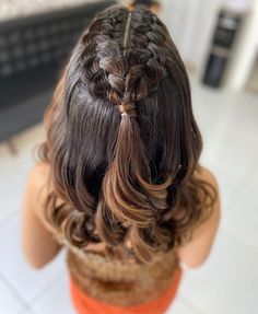 Braided Hairstyles On Wavy Hair, Navratri Hairstyle Ideas, Navratri Short Hair Hairstyles, Navratri Hair Styles Indian, Easy Navratri Hairstyles Indian, Navratri Hairstyles For Short Hair, Navratri Hairstyles Indian, Garba Hairstyles, Hairstyles For Navratri