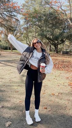 Winter Gatlinburg Outfit, North Carolina Outfits Winter, Zoo Outfits Winter, Colorado Springs Outfits Winter, Canadian Fall Outfits, Top Golf Outfit Date Winter, That Girl Outfits Winter, Fall Outfits Inspo 2024, Fall Boston Outfit