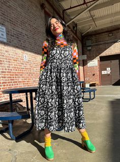 Eccentric Outfits, Closet Revamp, Cool Girl Aesthetic, Drapey Dress, Thrifted Fashion, Dopamine Dressing, Fall Layering, Poetry Reading, Teacher Outfit