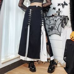 Trizchlor Goth Vintage Black Velvet Split Skirts Aesthetic High Waist Bow Bodycon Long Skirt Elegant E Girl Punk Partywear Clothes Punk Grunge Fashion, Skirts Aesthetic, Bodycon Long Skirt, Long Skirt Elegant, Skirt Aesthetic, Gothic Skirt, Pu Skirt, Girl Punk, Striped Knitted Sweater