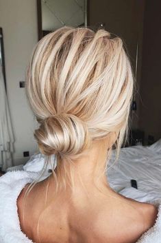 Braids For Medium Length Hair, Lazy Hairstyles, Low Bun, Penteado Cabelo Curto, Hair St, Hairstyles Haircuts, Ponytail Hairstyles, Bridesmaid Hair, Diy Hairstyles