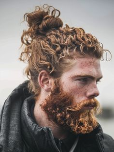 Exploring 31 Diverse Man Bun Hairstyles for Every Occasion from Weddings to Casual Days Man Bun Curly Hair, Wedding Buns, Ginger Hair Men, Long Curly Hair Men, Men's Curly Hairstyles, Ginger Beard, Bun Styles