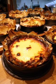 many pies are sitting on the table ready to be eaten