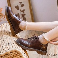 Lasaky - Academic Mary Jane Single Shoes in Vintage Style, Perfectly Paired with Dresses in a Strap Design. Girls Uniform Shoes, Retro Skirts, Harajuku Shoes, 2025 Style, Women Oxfords, Cute Shoes For Women, Oxford Shoes Brown, School Uniform Shoes, Oxford Platform Shoes