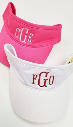 Our favorite visor! Super cute, soft cotton visor hats keeps the sun off your skin! Perfect for the beach, pool, or athletics. *Soft Cotton *Adjustable Closure *Unisex Fit All of our products are professionally embroidered (not vinyl or screen print) in our Marietta, GA studio. Personalization is Included! Full Alphabet Previews & Color Options Here: https://www.etsy.com/shop/MariettaMonogramsGA?section_id=32932068 Summer Baseball Cap With Sweatband, Adjustable Summer Hat With Sweatband, Sports Visor With Curved Brim, Adjustable Visor Baseball Cap With Upf 50+, Sporty Summer Hats For Golf, Summer Golf Baseball Cap, Sporty Summer Golf Hats, Adjustable Upf 50+ Curved Visor, Summer Baseball Cap With Curved Visor For Sports