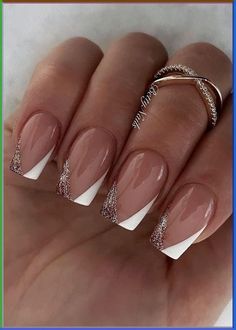 New Year Nails Coffin Shape, Short Almond Acrylic Nails New Years, New Year’s Eve Nails Short Square, Ney Year Nails, New Years Nail Inspo 2023, New Years Square Nail Designs, Cute Short New Years Nails, Nail Design For New Years Eve, Ew Years Eve Nails