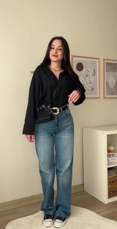 Black Outfits Summer, Black Blouse Outfit, Outfits I Would Wear, Aesthetic Student, Elegant Fits, Code Dress, Chic Fall Outfit, Leather Blazers, Dhar Mann