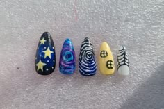 Coraline Inspired Press On/glue on Nails - Etsy Mismatched Halloween Nails, Short Fall Themed Nails, Coraline Almond Nails, Coraline Nails Almond, Coraline Nails Easy, Theme Nails Designs, Oogie Boogie Nails Short, Simple Coraline Nails