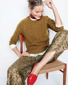 J Crew Women, J Crew Style, Cable Sweater, Jcrew Women, 가을 패션, Red Shoes, Outfits Casuales, Pants Outfit, Look Fashion