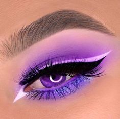 Neon Purple Makeup, Makeup Ideas Purple, Crazy Eye Makeup, Eye Makeup Images, Purple Eye Makeup, Eye Makeup Pictures