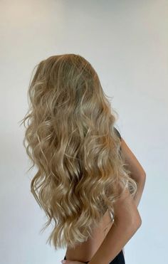 Light Brunette Hair, Hairstyles For All Hair Types, Perfect Blonde Hair, Beige Hair, Brown Hair Looks, Blonde Wavy Hair, Dirty Blonde Hair, Blonde Hair Inspiration, Hair Inspo Color