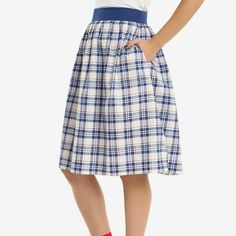 Up For Grabs Is A Brand New With Tag Her Universe Doctor Who Plaid Skirt Tardis Blue White Women's Juniors Size Small. Never Worn Or Used. Measurements Laying Flat Are Included In Photos, Please Compare Them To Your Own For Proper Fit! Please Refer To All Photos. Ask Any Questions Prior To Purchasing. Thanks! Casual Full Skirt Bottoms For Day Out, Casual Full Skirt Bottoms, Casual Plaid Midi Skirt, Plaid Midi Skirt Casual Style, Casual Full Skirt Cotton Bottoms, Casual Cotton Skirt For Daywear, Casual Cotton Daywear Skirt, Casual Cotton Full Skirt, Plaid Cotton Lined Skirt Bottoms