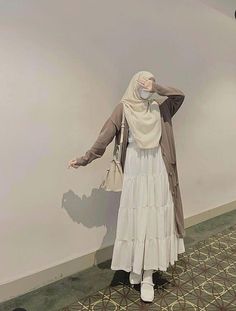 Outfit Ideas Muslim, Muslim Girl Outfits, Outfits Muslim, Rok Outfit, Muslimah Style