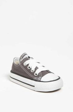 Converse Chuck Taylor Low, Toddler Converse, Baby Walker, Kids Sneakers, Toddler Shoes, Converse Chuck