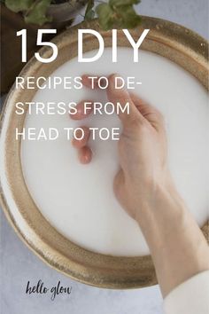 De-stress from head to toe with 15 natural beauty recipes you can make yourself Herbal Bath Recipes, Bath Tea Recipe, Wellness Rituals, Diy Massage, How To Make Bubbles, Beauty Recipes Hair, Bath Salts Diy, Calming Essential Oils