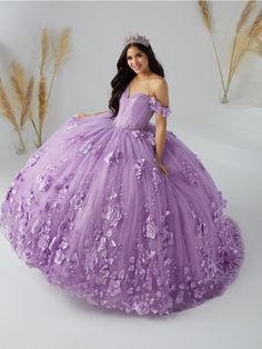 Be selfie ready in this 3D floral applique long strapless dress with A-line skirt by House of Wu Quinceanera Collection 26950. Made out of glitter tulle, this beautiful strapless ball gown features a sweetheart bodice with beaded neckline and waist, open back, and a floor length glitter tulle skirt adorned with 3-dimmensional floral appliques. This look is finished with a lace-up corset back and a sweep train. Matching 3D flower off the shoulder straps are included. House of Wu Quinceanera Colle Vestido Color Lila, Long Strapless Dress, Purple Quince, Purple Quinceanera Dresses, Quinceanera Themes Dresses, Quinceanera Collection, Strapless Ball Gown, Quinceñera Dresses, Debutante Ball