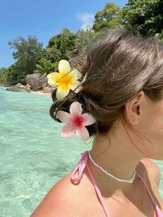 Beach Aesthetic Photo Ideas, Island Pictures Ideas, Beach Vacation Photo Ideas, Ideas Fotos En La Playa, Beach Vibes Aesthetic, Beach Aesthetic Photos, Summer Beach Hairstyles, Hawaii Beach Photos, Aesthetic Beach Photos