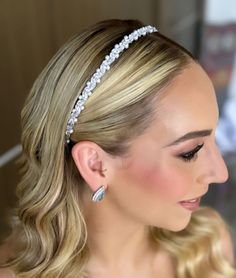 An exquisite headband adorned with simulated diamonds and pearls! Crafted with attention to detail, this headband is designed to complement a variety of hairstyles and bridal looks. Whether you're a bride or a guest, this headband will make you feel like a princess. Diamonds And Pearls, Pearl Headband, Miami Fl, A Princess, Wedding Hair Accessories, Bridal Looks, Wedding Hair, Wedding Accessories, Wedding Hairstyles