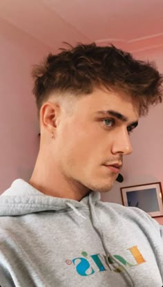 Men Hairstyle 2023 Short, Men’s Short Textured Haircut, Short Length Hair Men Straight, Textured Straight Hair Men, Square Head Hairstyles Men, Fresh Cut Hair Men, Short Textured Hair Men, Textured Mens Haircut, Textured Hair Men