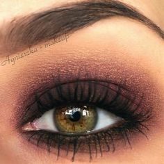 A perfect bronzed smokey eye look to compliment hazel eyes. Add lashings of mascara to create that perfect evening look. Bronze Smokey Eye, Makeup For Hazel Eyes, Smoky Eyes, Hazel Eyes, Kiss Makeup