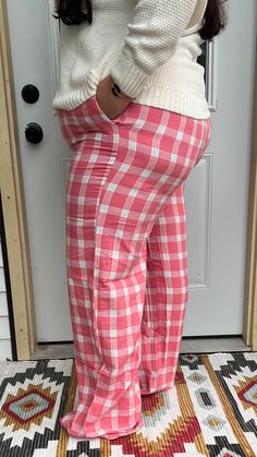 Rush home from work to put these comfy pants on! You’ll grab for them over and over again. Wide leg - plaid detail pattern - drawstring - pockets - true to size - Lauren is 5’9 in a 3x and Leah is 5’4 in a 1x Country Party, Western Graphic Tees, Swimwear Dress, Comfy Pants, Pink Plaid, Outerwear Sweater, Jean Leggings, Lounge Pants, Tank Dress