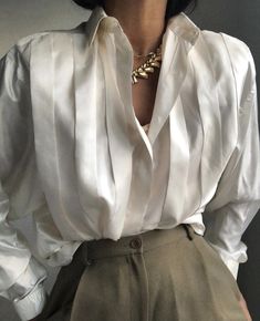 Blogger Street Style, Fashion Tops Blouse, Woman Suit Fashion, Creation Couture, 가을 패션, Professional Outfits, Suit Fashion, Womens Casual Outfits, Street Style Outfit