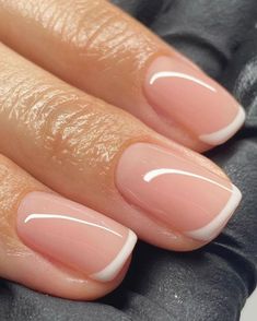 From Becky Natural Nails Manicure, Beauty Hacks Nails, Subtle Nails, French Tips, Classy Nails, French Tip Nails, French Manicure, Nude Nails