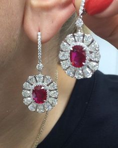 Sweet Jewelry, Antique Jewelry Indian, Crystal Jewelry Sets, Diamond Earring, Ruby Earrings, Ruby Stone, Ruby Jewelry, Royal Jewelry, Pear Shaped Diamond