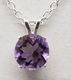 This beautiful natural Amethyst is set in a Sterling Silver pendant and comes with an 18 inch Silver chain. Amethyst Necklace, Sterling Silver Pendant, Sterling Silber, Sterling Silver Pendants, Pendant Necklaces, Silver Pendant, Silver Chain, Jewelry Necklace Pendant, Amethyst