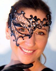 New Phatom Metal Laser Cut Venetian Mardi Gras Masquerade Mask w White Diamond | eBay Mardi Gras Makeup, Mask Half Face, Phantom Mask, Mardi Gras Masquerade, Masquerade Outfit, Quinceanera Dresses Gold, Masquerade Wedding, Mardi Gras Costumes, Masquerade Costumes