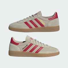 Spezial Shoes, Adidas Handball Spezial, Adidas Handball, Comfortable Stylish Shoes, 70s Look, Shoes Retro, Adidas Online, Bring Back, Sporty Style