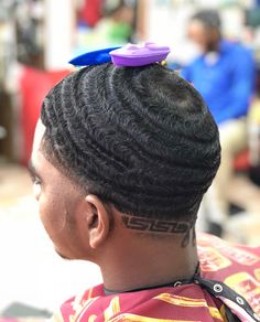 Follow: @Tropic_M for more ❄️ Fade Haircut Men's Black, Fade Haircut Men's, Straight Hair Waves, Fashion Hair Styles, 360 Waves Hair, Good Hairstyle, Short Black Haircuts, Waves Hairstyle Men, Men Fade Haircut Short