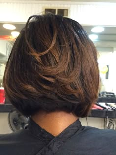 Layered Bob Hairstyles For Black Women, Layered Bob Cut, Short Hair Blowout, Black Hair Protective Styles, Short Weave Hairstyles, Chic Haircut, Short Bobs, Natural Hair Transitioning